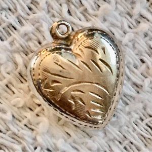 5202 PUFFY HEART CHARM Silver Double Sided Foliage Embellished Puffy Heart Charm